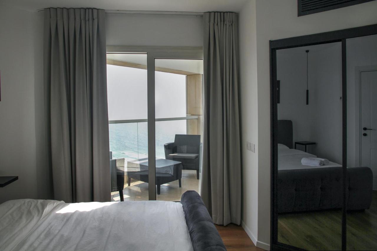 Apartments4You Leonardo 17 บัตยัม ภายนอก รูปภาพ